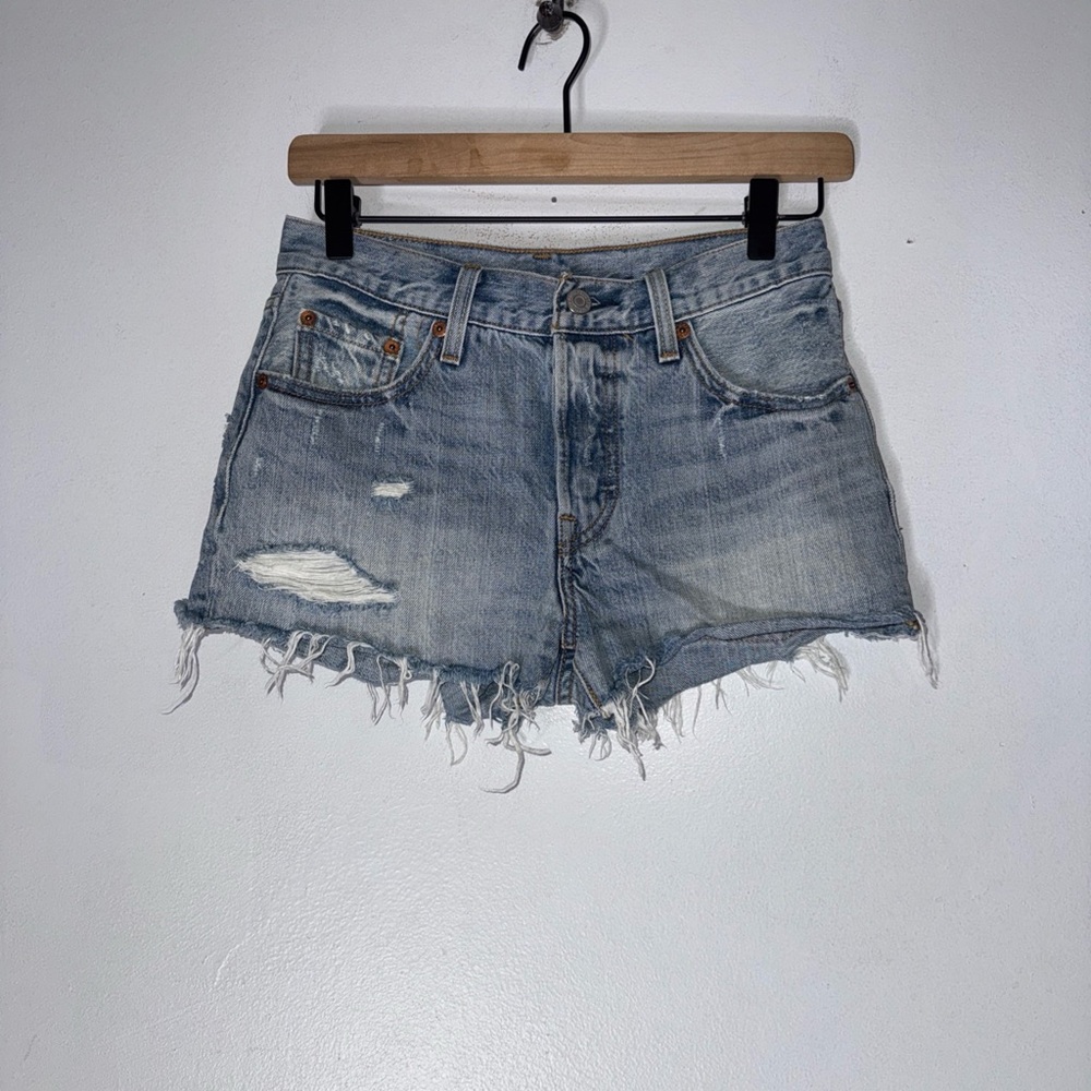 Levi 501 Distressed Cut Off‎ Jean Shorts Size 24